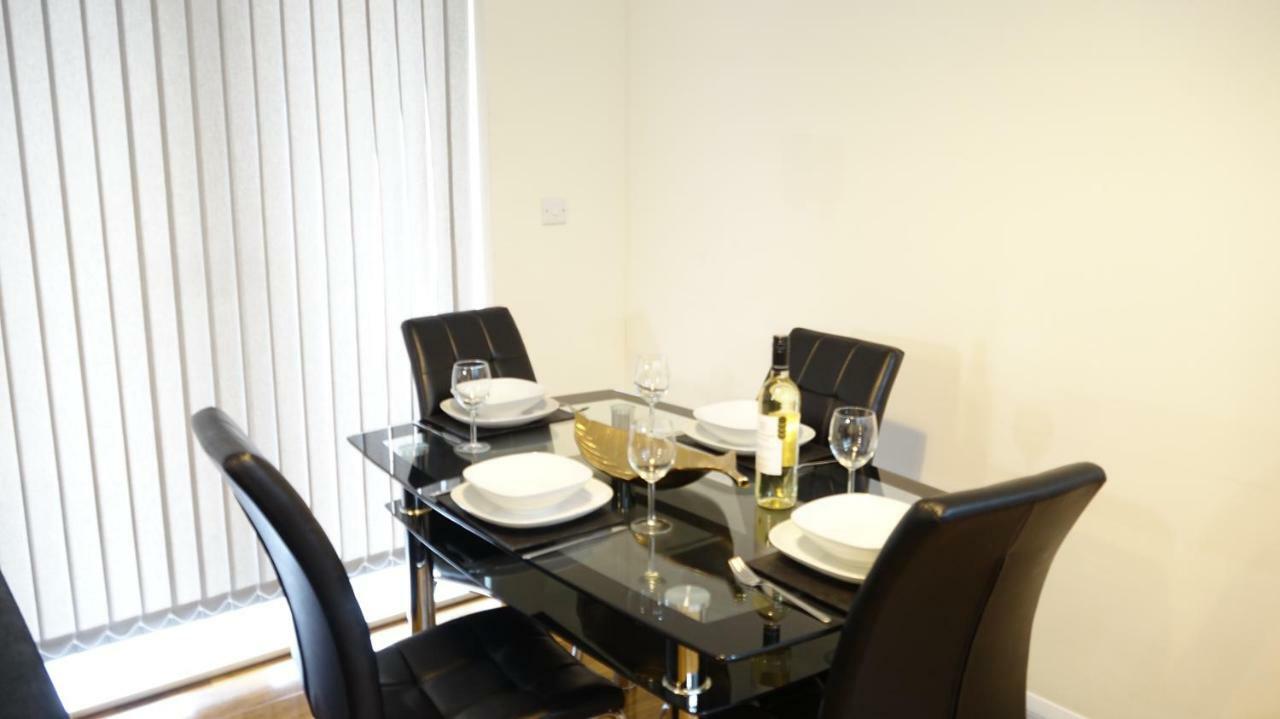 Luxury 2 Bed 2 Bath - Free Parking - 5Min To Airport - Sleeps 6 Apartment Ashford  Ngoại thất bức ảnh
