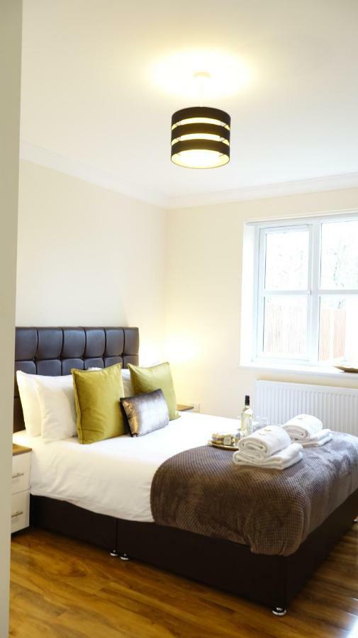 Luxury 2 Bed 2 Bath - Free Parking - 5Min To Airport - Sleeps 6 Apartment Ashford  Ngoại thất bức ảnh