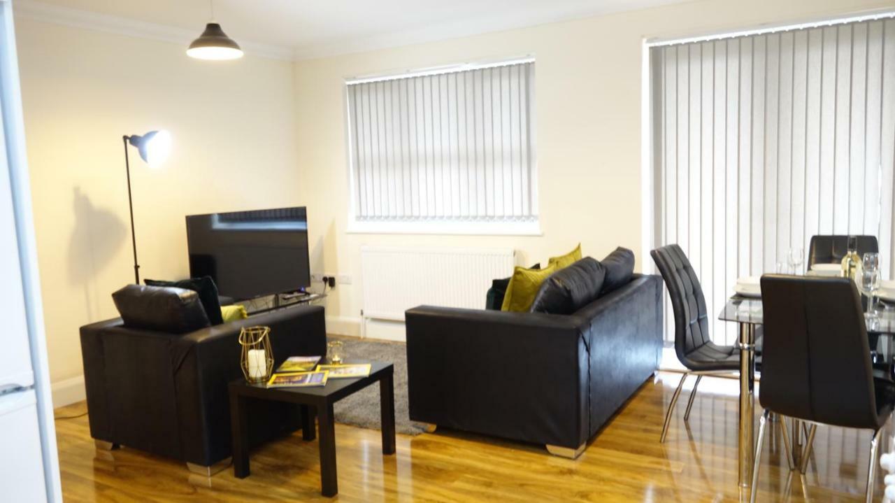 Luxury 2 Bed 2 Bath - Free Parking - 5Min To Airport - Sleeps 6 Apartment Ashford  Ngoại thất bức ảnh