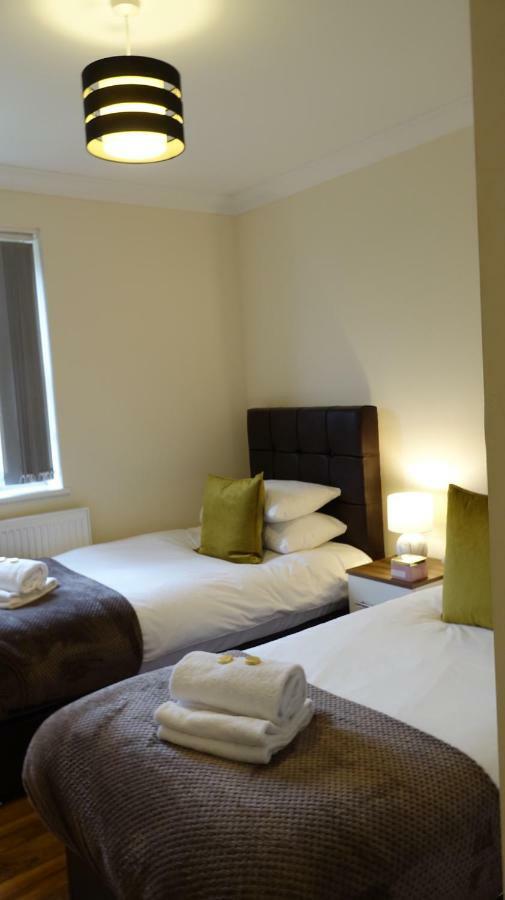 Luxury 2 Bed 2 Bath - Free Parking - 5Min To Airport - Sleeps 6 Apartment Ashford  Ngoại thất bức ảnh