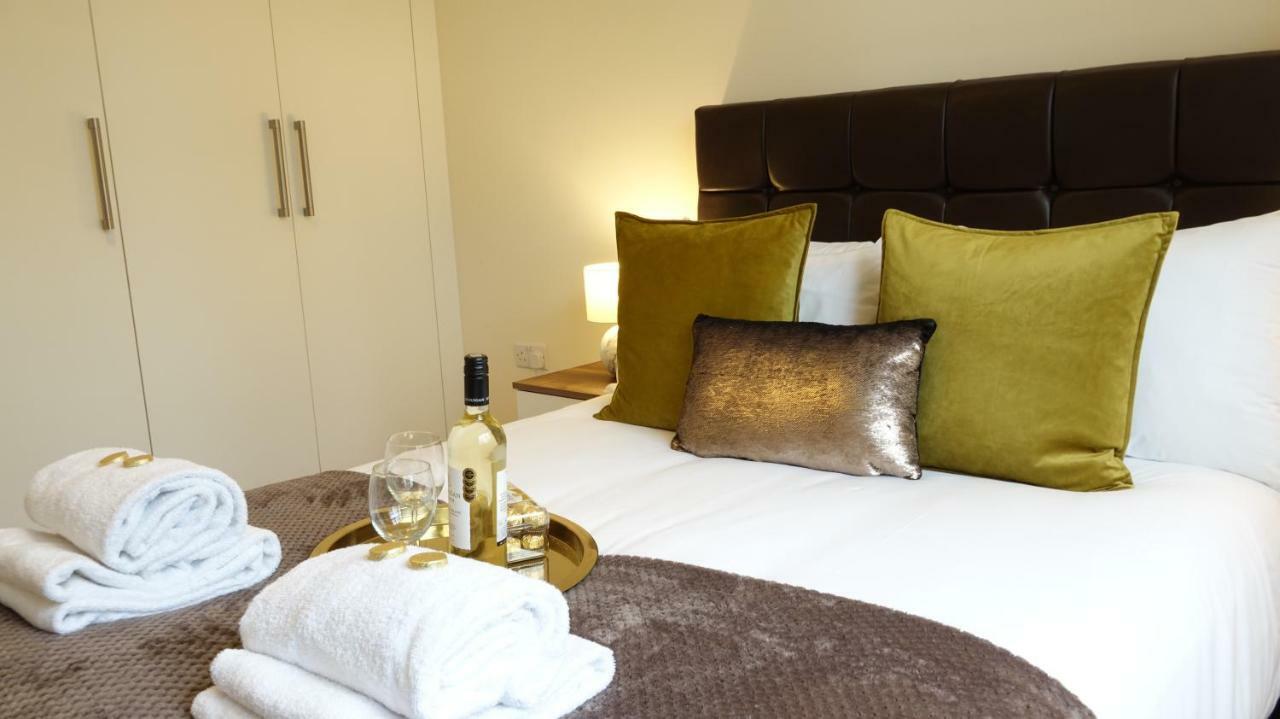 Luxury 2 Bed 2 Bath - Free Parking - 5Min To Airport - Sleeps 6 Apartment Ashford  Ngoại thất bức ảnh
