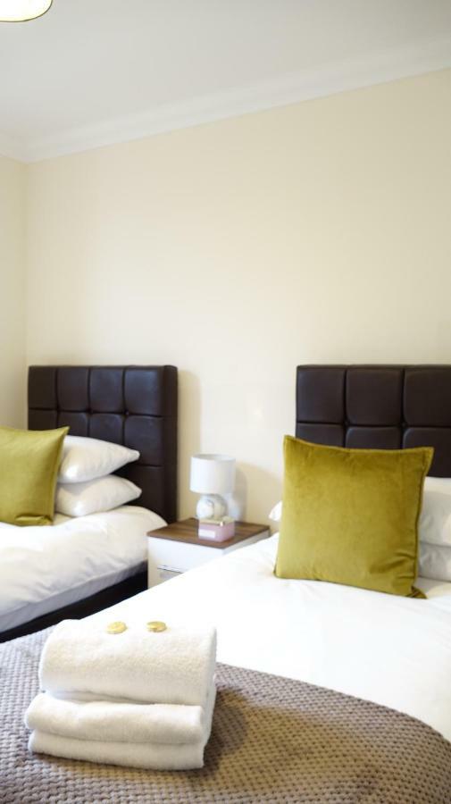 Luxury 2 Bed 2 Bath - Free Parking - 5Min To Airport - Sleeps 6 Apartment Ashford  Ngoại thất bức ảnh
