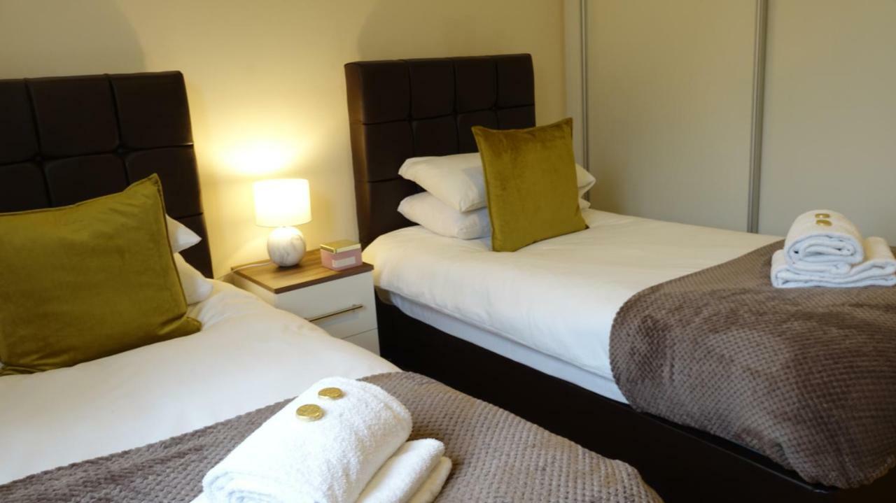 Luxury 2 Bed 2 Bath - Free Parking - 5Min To Airport - Sleeps 6 Apartment Ashford  Ngoại thất bức ảnh
